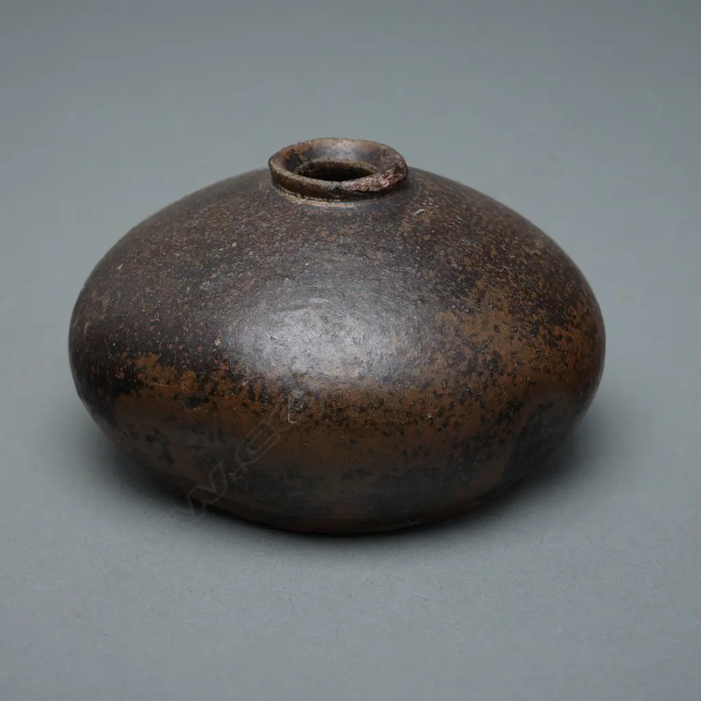 #Stoneware bottle - Khmer – c.11thC, Image 1++